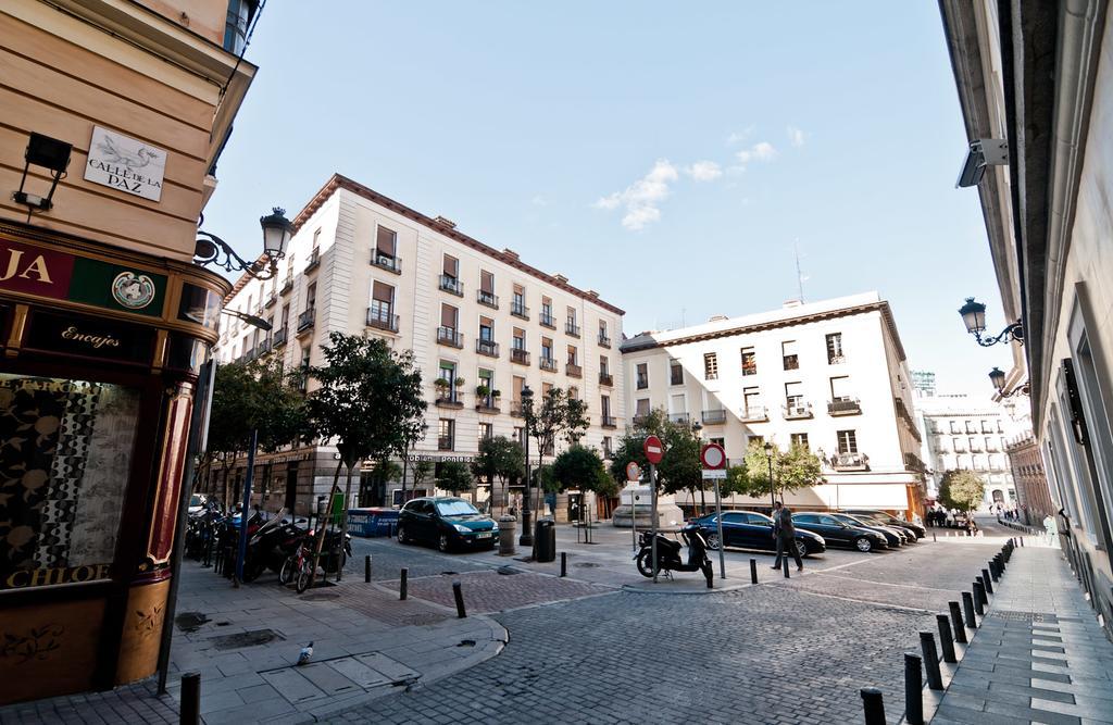 Апартаменты Puerta Del Sol VI Мадрид Номер фото